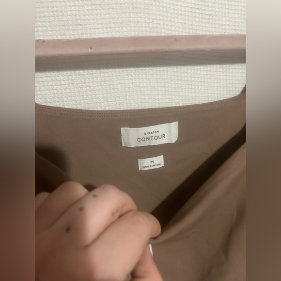 Aritzia babaton contour square neck bodysuit - Picture 5 of 7